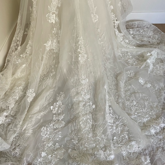 Serene Ame Bridal Wedding Dress - Vera street Size 10 - Picture 8 of 14